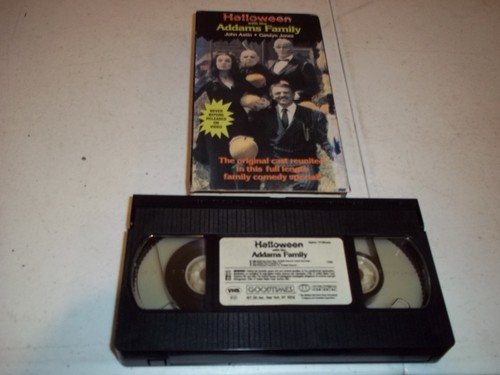 1989 halloween with the addams - halloween,